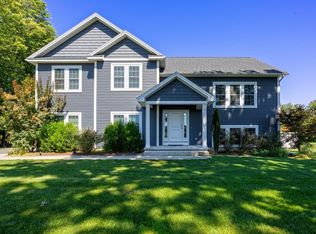 28 River Lodge Rd, South Hadley, MA 01075