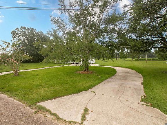 3rd image of 1068 Albert Calais Rd