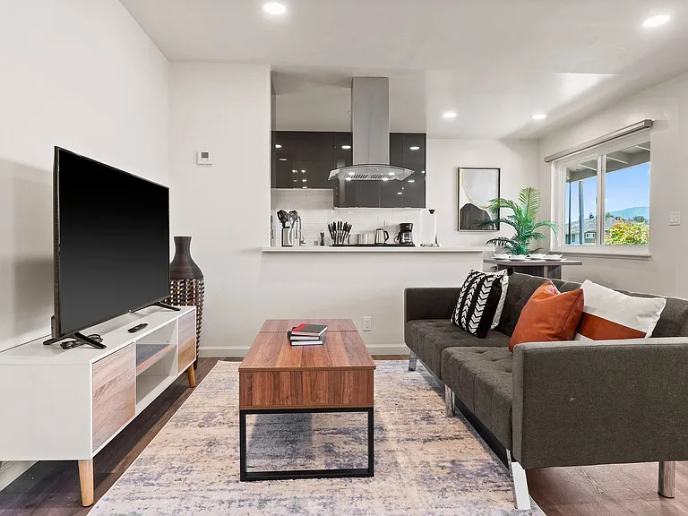 Dunster Dr Apartments, Five Minute Walk to Downtown Campbell — Photo 18