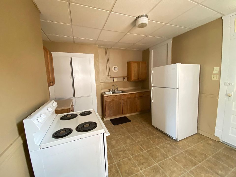 1st image of 4437 Harrison St