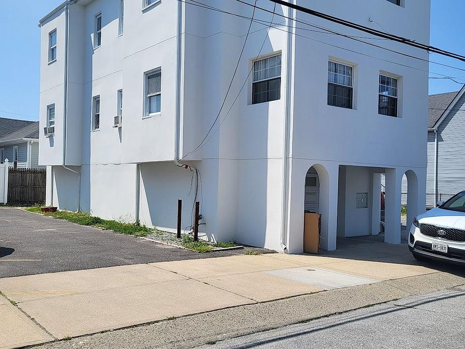 1st image of 45 Mohawk Ave APT 1