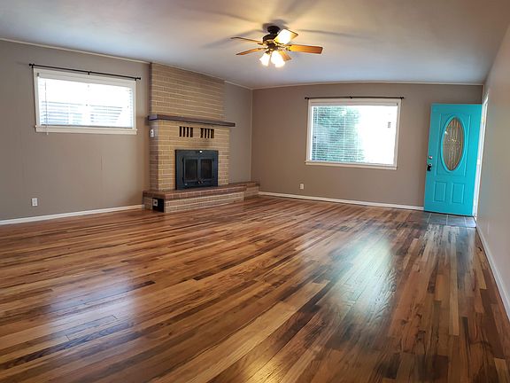 Gorgeous hardwood floors