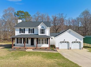 1052 Blue River Farm Dr, Raleigh, NC 27603