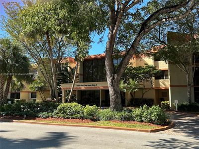 16475 Golf Club Rd APT 111, Weston, FL, 33326
