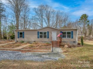 105 Eade Rd, Etowah, NC 28729