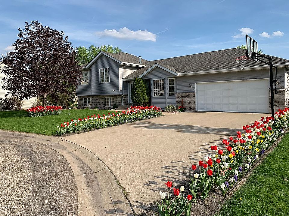 1st image of 105 Teal Ct