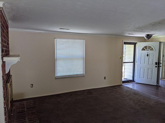 2nd image of 6500 Lothaire Ct