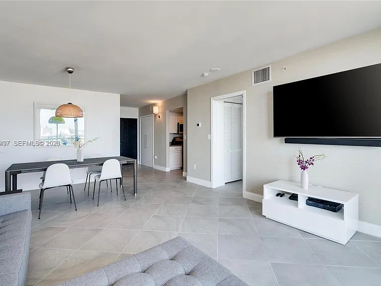 90 Alton Rd #1207 — Photo 5