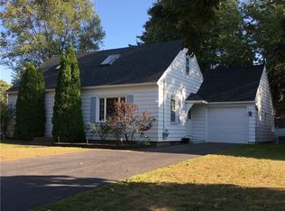 221 Worthington Rd, Rochester, NY 14622