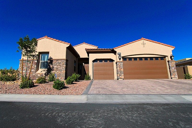 1st image of 8992 Casalvieri St