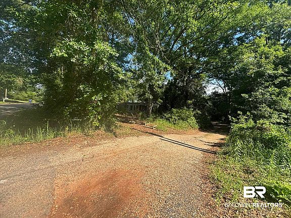 2nd image of 6827 Rester Rd