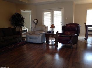 340 Indian Hills Dr, Conway, AR 72034