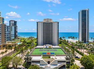 4551 Gulf Shore Blvd N APT 1004, Naples, FL 34103