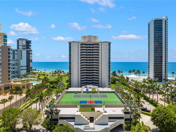 4551 Gulf Shore BLVD N #1004, NAPLES, FL 34103