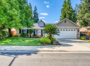 2133 E Saint Andrew Dr, Fresno, CA 93730