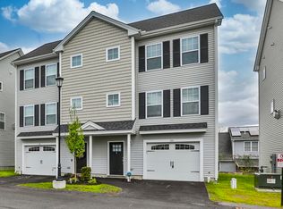 1400 Gorham St #20, Lowell, MA 01852