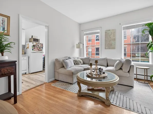 64 W Cedar St APT 5, Boston, MA 02114