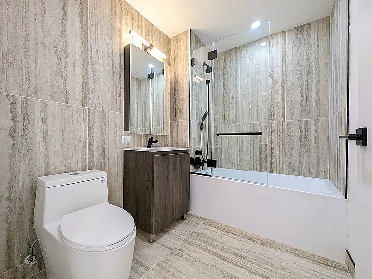 388 Vernon Ave #505 — Photo 3