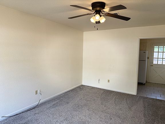 3rd image of 3-500 Dull Averiette St