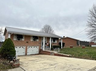 307 Dixon Blvd, Uniontown, PA