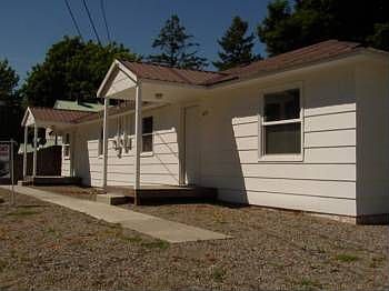 2nd image of 419 S Fea Ave