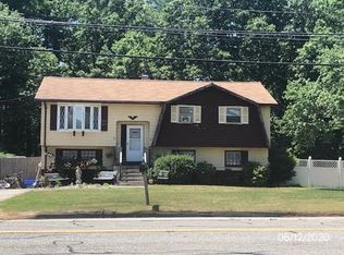 73 Treble Cove Rd, Billerica, MA 01821