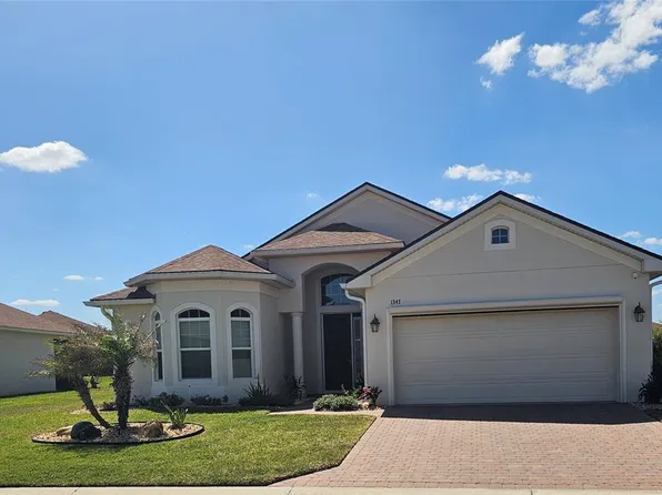 1347 Oakmont Dr, Winter Haven, FL 33884