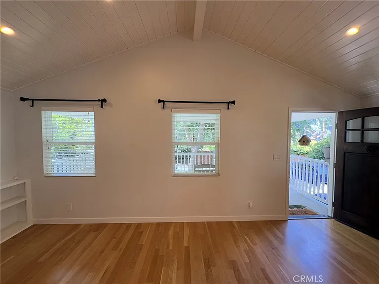 2385 Utley Rd — Photo 5