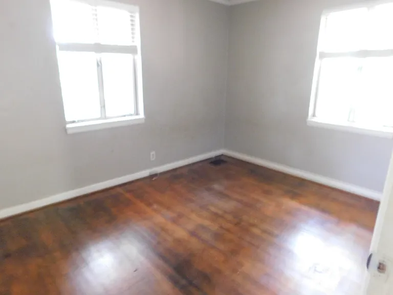 29 Barbara Dr — Photo 8
