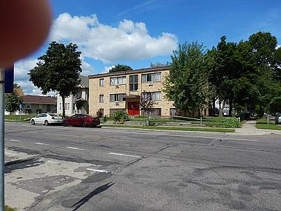 1st image of 2700 Plymouth Ave N APT 5