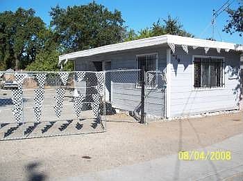 2nd image of 1219 N Filbert St