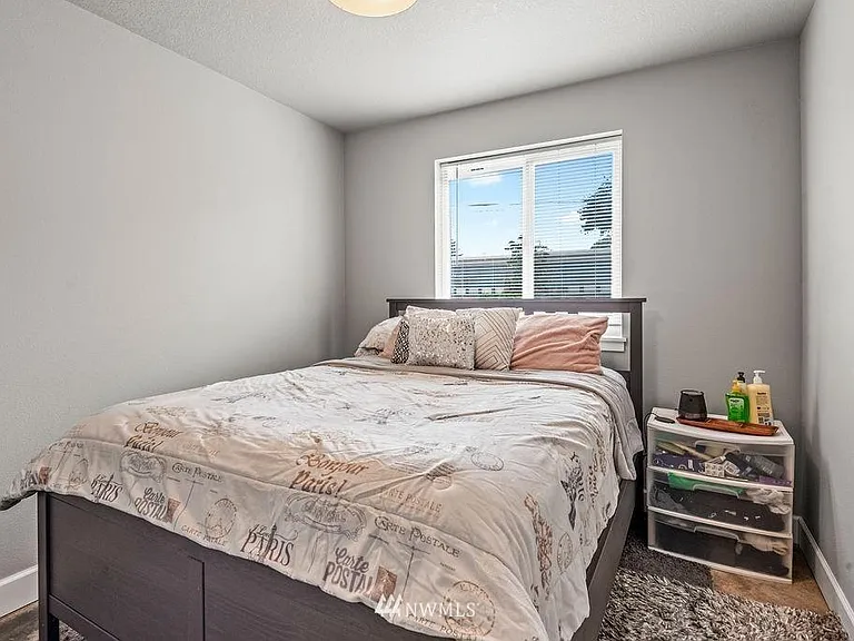 407 Long Ave — Photo 7