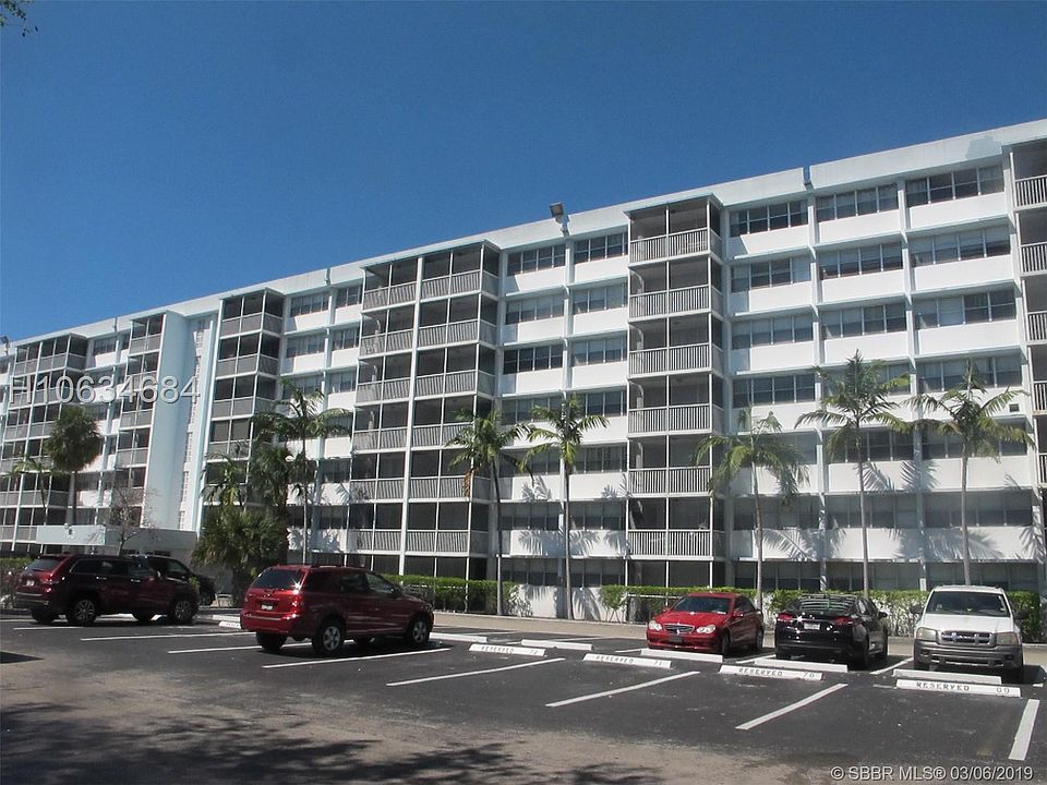 1st image of 700 NW 214th St APT 420