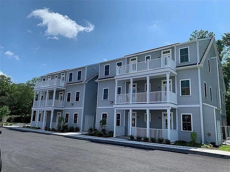 1st image of 1535 Atwood Ave APT 201
