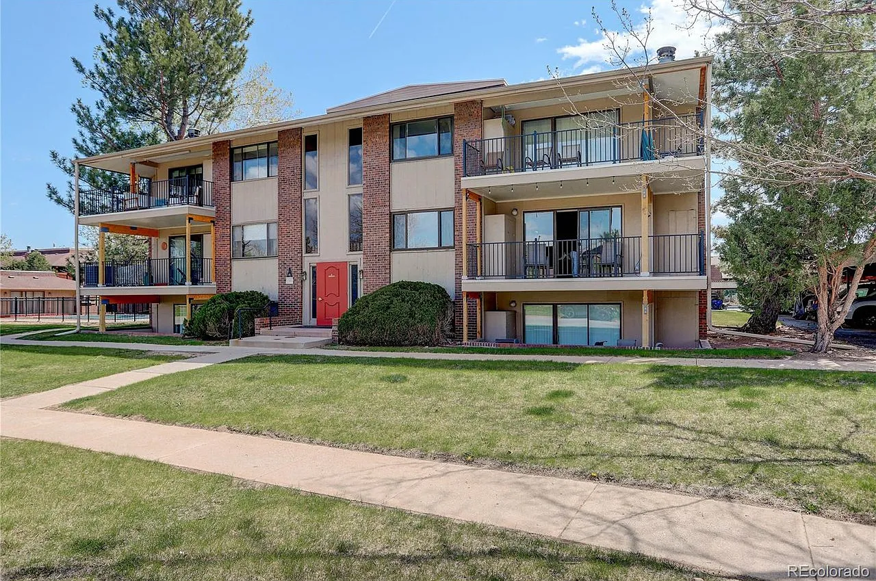 2 bed, 1128 sqft, $1,200 — Photo 1