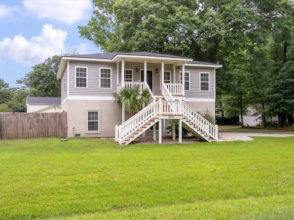 3574 Elaine St, Johns Island, SC 29455