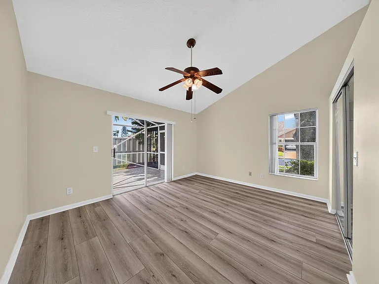 119 Adobe Cir — Photo 18