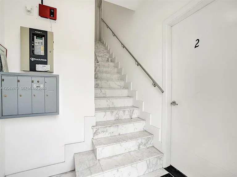 1901 S Le Jeune Rd #3 — Photo 15