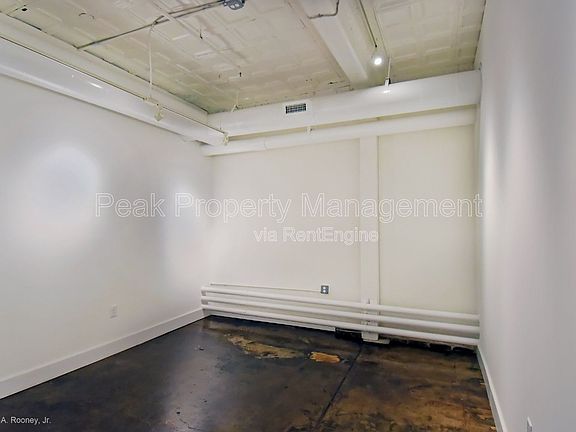 4th image of 132 N Sycamore St #4