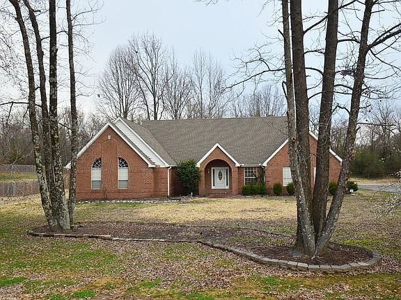 2nd image of 1970 Kings Castle Dr