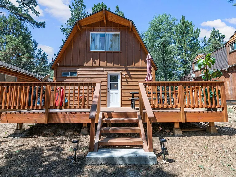 355 Pine Ln — Photo 12