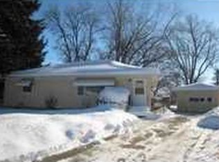 1925 Douglas Ct, Marion, IA 52302