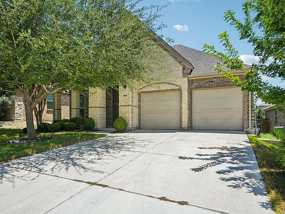 3rd image of 13810 QUIET FOX LN