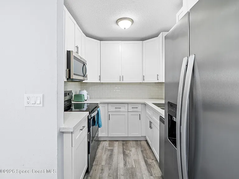 311 W University Blvd — Photo 9
