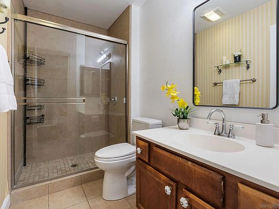 5th image of 4127 38th St Unit 1