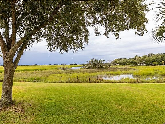 3rd image of 140 Shore Rush Dr