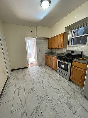2nd image of 37-16 Astoria Blvd S #3R