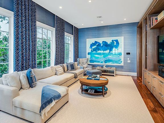 4th image of 901 S Ocean Blvd