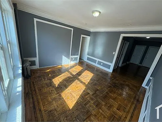 323 Park Ave #6 — Photo 2