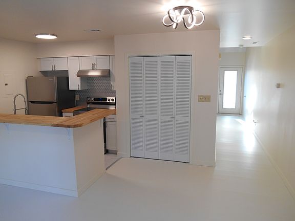 3rd image of 4494 Little River Dr #Inn-2305
